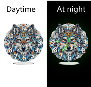Preview: Diamond Painting Leuchtende Uhr Wolf